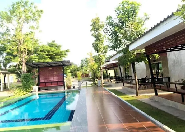 บ้านไร่แสงเดือน * บ้านคา